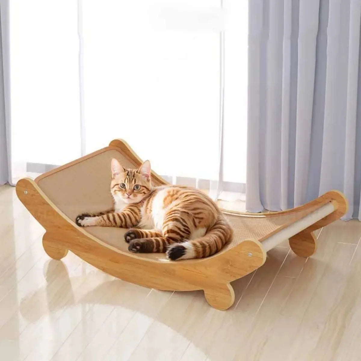 Wooden Cat Scratching Pad & Bed – Detachable Sisal Scratcher for Cats | S & L