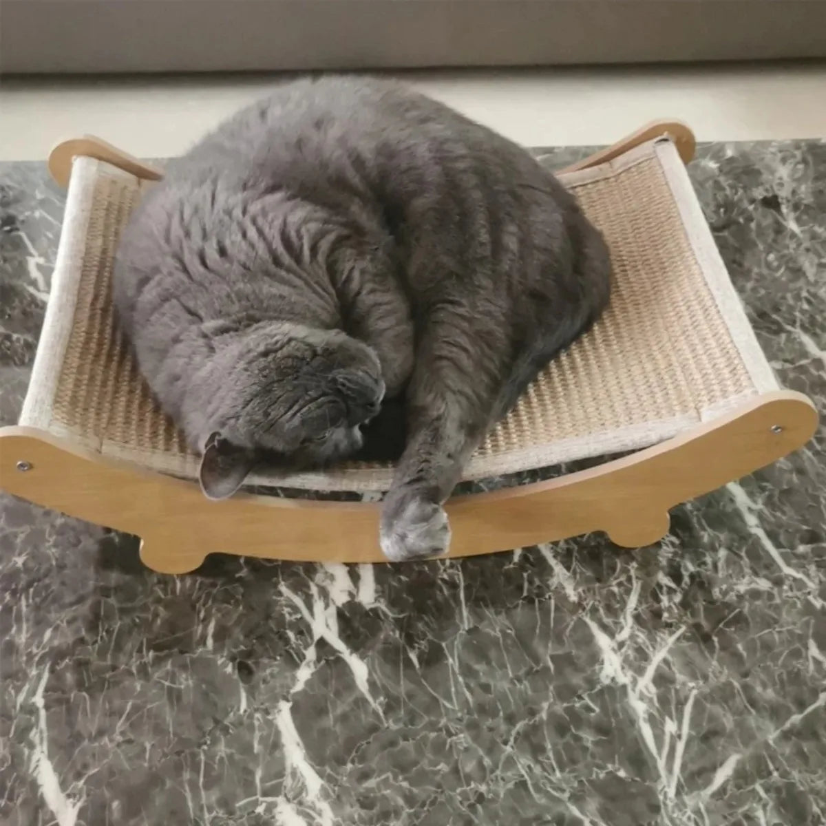 Wooden Cat Scratching Pad & Bed – Detachable Sisal Scratcher for Cats | S & L